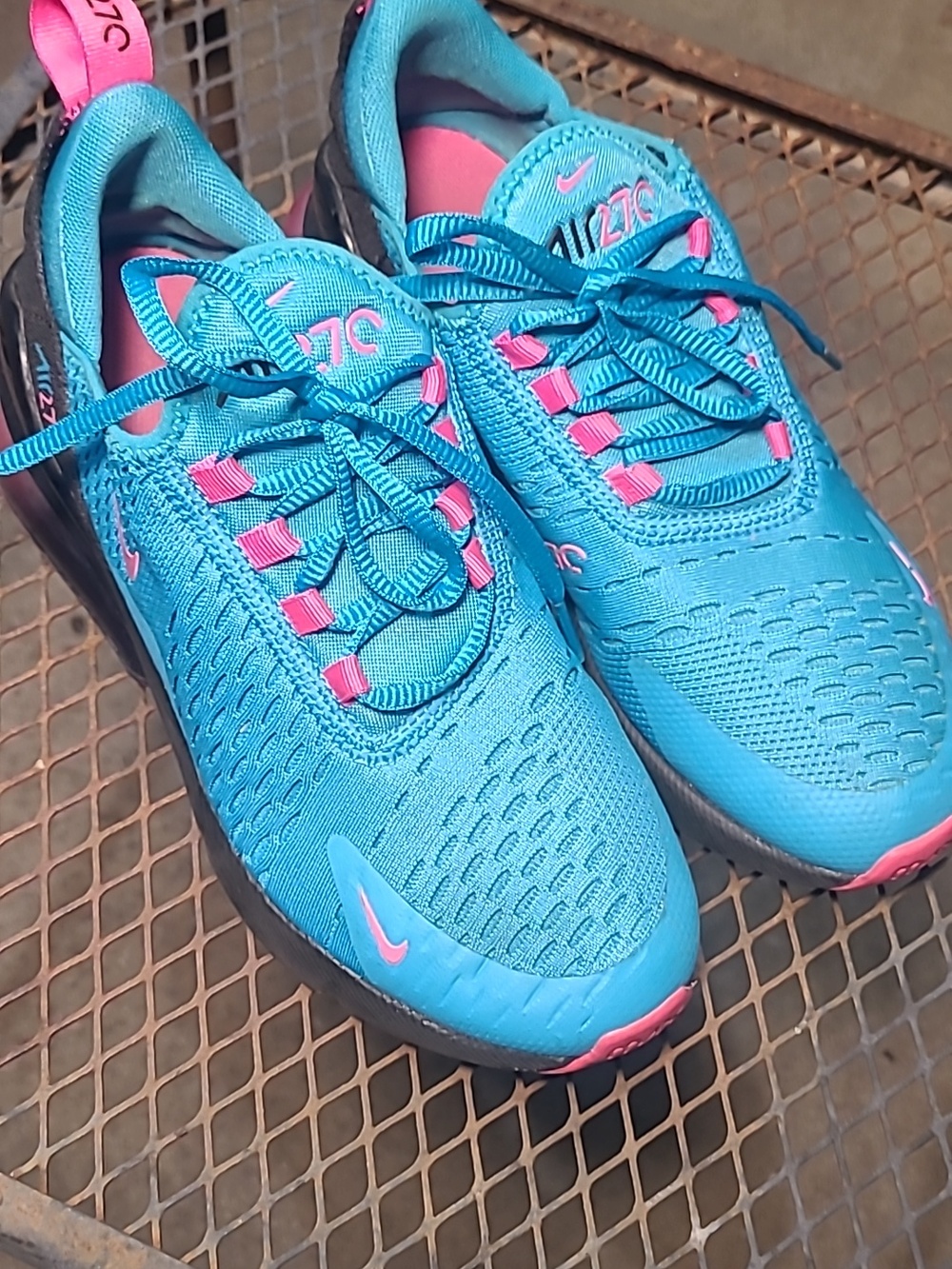 Nike Air Max 270 Shoes Youth 4.Y Blue Pink Kids Athletic Sneakers BV6376-400